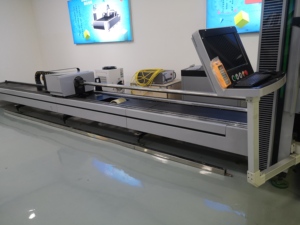 Máquina profesional de <span class=keywords><strong>corte</strong></span> por láser de fibra de <span class=keywords><strong>tubo</strong></span> de metal <span class=keywords><strong>3D</strong></span> - Product Image 2