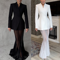 Nouvel ensemble deux pièces : haut en satin à manches longues et jupe en maille extensible