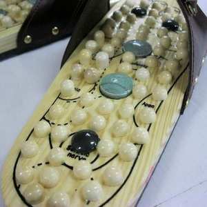 Ahşap sandal masajı acupressure ayakkabı akupunktur masaj terlikleri - Product Image 3