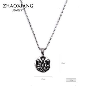 Collier tendance personnalisé en acier inoxydable avec pendentif religieux rond gravé, accessoires féministes et rétro pour hommes - Product Image 2