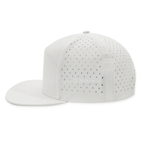 Écusson en caoutchouc personnalisé trou découpé au laser Bord plat de facture 6 panneaux imperméable blanc hommes Snapback Casquette de baseball chapeau