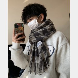 オリジナルロゴ刺繍入り メンズ 冬用ニットネックウォーマー ソフトアクリル混 バルク卸売ギフトマフラー - Product Image 1