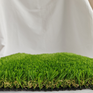 Césped artificial de colores verdes naturales, césped artificial duradero para uso en jardín y césped sintético para uso comercial - Product Image 1