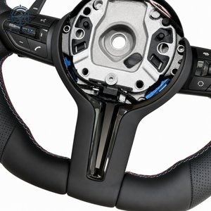 Volant sport en fibre de carbone pour M3/M4/M5 (F01/F07/F20/F11) Série 3/5/7 (F30/F31/E90/E70/E71) X5 - Product Image 6