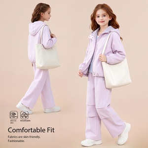 Conjunto de dos piezas para niña, chaqueta con capucha de manga larga y pantalones cargo, ropa deportiva informal para niñas - Product Image 2