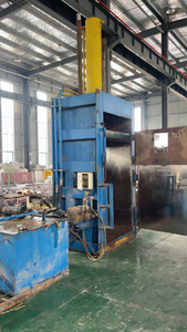 <span class=keywords><strong>Presse</strong></span> <span class=keywords><strong>à</strong></span> balles verticale <span class=keywords><strong>hydraulique</strong></span> automatique d'<span class=keywords><strong>occasion</strong></span> pour le recyclage du coton, du plastique, des déchets de papier et du <span class=keywords><strong>carton</strong></span> - Product Image 6