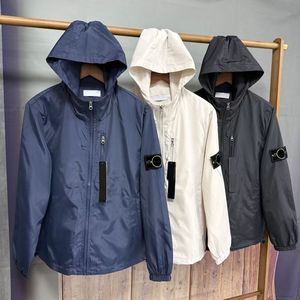 เสื้อแจ็คเก็ตสไตล์ชุดทำงานสีเทาอ่อนสำหรับผู้ชาย ยี่ห้อ Stone ทรงปกติ มีกระเป๋าติด ปิดด้วยกระดุม ผลิตจากวัสดุโพลีเอสเตอร์ ระบายอากาศได้ดี เหมาะสำหรับฤดูใบไม้ผลิ - Product Image 1