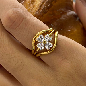 Light Luxury 18K Gold Plated <b>Diamond</b>-set Stainless Steel <b>Ring</b> Set EU/US Cross-border - Product Image 6