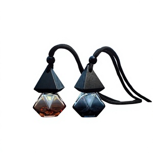Accessoires automobiles haut de gamme modernes, parfum pour voiture, diffuseur d'aromathérapie pour rétroviseur, pendentif à huile essentielle, désodorisant pour voiture, cadeau - Product Image 3