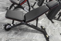 Banc de musculation réglable unisexe en acier pour la maison, équipement multifonctionnel pour exercices de sit-up et presse à poids, utilisation en salon
