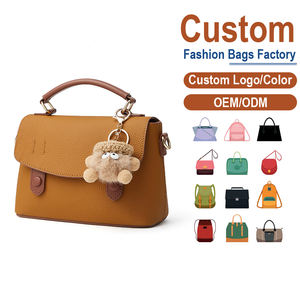 Bolso Bandolera Vintage de Cuero Granulado - Piel de Vacuno Genuina, Correa Desmontable, Adorno de Oveja Tejido Personalizado, Cierre de Solapa, OEM/ODM - Product Image 1