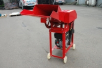 Nouveau moteur à essence alimentation animale faisant l'herbe hachoir tige noyau moteur fourrage coupe-paille tige herbe découpeuse