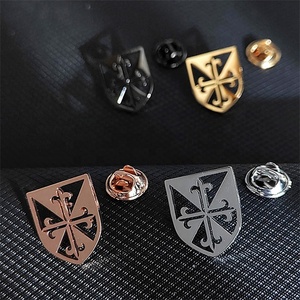 Yiwu Aceon, logotipo de equipo de Club de acero inoxidable, regalo de Iglesia, insignia de escudo hueco, broche de Pin de solapa cruzado <span class=keywords><strong>Domini</strong></span> de oración sagrada - Product Image 4