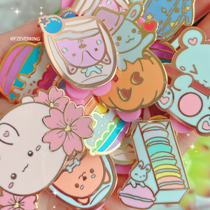 Badge Retrattili Personalizzati con Disegni Gratuiti, Spille in Metallo Smaltato a Tema Animali, Produzione su Misura da 12 Anni - Product Image 3