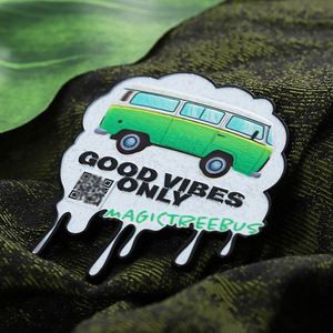 Imán de Refrigerador Personalizado de Fábrica, de Aleación de Zinc Metálico, con Diseño de Auto de Dibujos Animados Impreso en 3D, con Código QR para Publicidad - Product Image 5