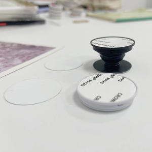 แท่นวางโทรศัพท์แบบพับได้สำหรับโลโก้แบบ DIY ที่วางโทรศัพท์มีกาวพิมพ์ซับลิเมชันเป็นของขวัญส่งเสริมการขายขนาดเล็ก - Product Image 4