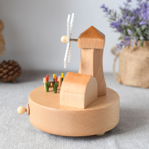 Caja de Música de Madera de Haya Mecánica Hecha a Mano - Diseño Moderno y Ecológico - Product Image 5