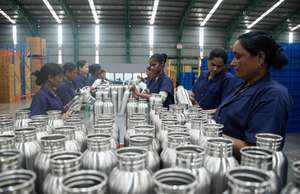 Linha de produção de garrafas térmicas a vácuo para metal, máquina de fabricação de copos térmicos de parede dupla em aço inoxidável - Product Image 3