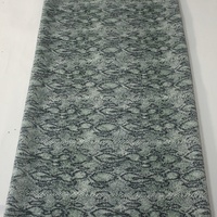 Tissu à paillettes imprimé motif serpent tendance, 100% polyester, tissu en maille scintillante pour vêtements féminins