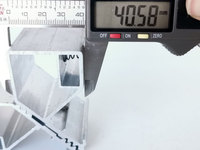 Accessoires de fenêtre en aluminium joint d'angle pour connexion de fenêtre joint d'angle de profil en aluminium