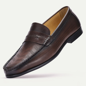 Mocassins pour hommes en cuir véritable, bout rond, motif géométrique, respirants, chaussures de bureau, semelle extérieure en caoutchouc, doublure en cuir de vache - Product Image 3