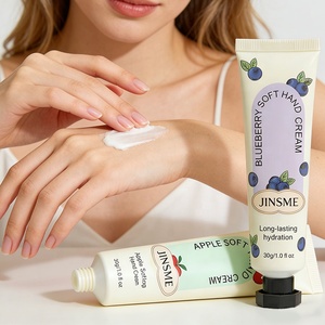 Ensemble de crèmes pour les mains nourrissantes, blanchissantes et anti-âge aux fruits, naturelles, biologiques, à base de squalane, de nicotinamide et de vitamine E, hydratantes (OEM/ODM) - Product Image 2