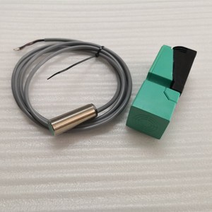 Inductive Proximity Switch <strong>NJ2</strong>-<strong>V3</strong>-<strong>N</strong>-0,075M - Product Image 1