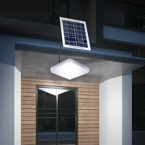 ไฟสปอร์ตไลท์โซลาร์เซลล์แบบสองในหนึ่ง ไฟเพดาน LED พลังงานสูงสำหรับภายนอกอาคาร พร้อมรีโมทคอนโทรล ไฟส่องสว่างภูมิทัศน์ - Product Image 2