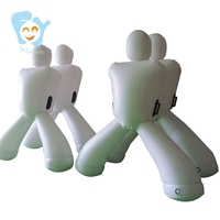 Mur de défense gonflable portable pliable de 2 m pour entraînement de football adulte, avec logo personnalisé, en forme de mannequin à 2 jambes pour coup franc