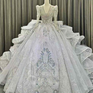 Robes de mariée modernes style robe de bal avec appliques en dentelle, imprimé floral, manches longues, traîne chapelle, longueur ras du sol, dos nu pour LSOY011 - Product Image 1