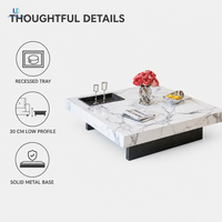 Table basse en marbre Statuario Luca Pure |   Plateau de table carré en pierre veinée blanc-gris avec plateau noir intégré, décoration moderne de luxe pour maison et villa