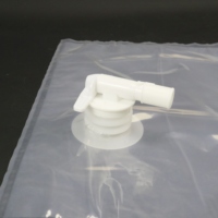 Sac liquide transparent en PE de 5 L pour boissons (jus, bière, tequila, etc.) Robinet à bec verseur avec fonction de sécurité par impression en héliogravure