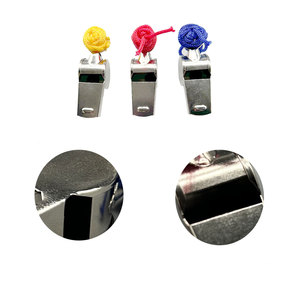 Sifflets porte-clés colorés d'autodéfense <span class=keywords><strong>anti</strong></span>-viol pour activité de survie <span class=keywords><strong>Sifflet</strong></span> pour <span class=keywords><strong>chien</strong></span> en aluminium et métal - Product Image 6