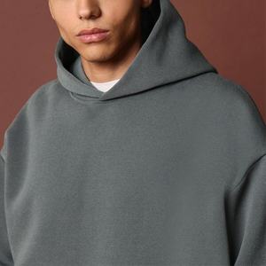 Conjunto de 2 Piezas de Sudadera Holgada Personalizada con Logotipo Bordado, Color Gris Oscuro, Sudadera con Capucha y Bolsillo Tipo Canguro, Pantalones Deportivos con Entrepierna Baja - Product Image 4