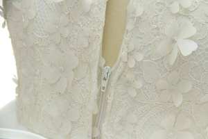 فستان أبيض للفتيات الصغيرات لحفلات أعياد الميلاد والتعميد من عمر 12 إلى 18 شهرًا - Product Image 6