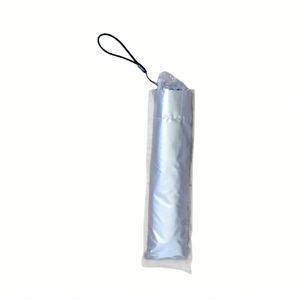 Paraguas Plegable Ligero de 3 Pliegues con Protección Solar UV Total, Impermeable, con Logotipo Personalizado para Uso Diario - Product Image 2