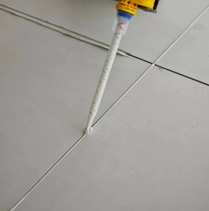 Gạch vữa, màu vàng và chống vết bẩn, được thiết kế đặc biệt cho gạch lát sàn nhà bếp và phòng tắm - Product Image 3