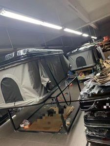 Tienda de campaña resistente a los rayos UV de diseño de lujo, tienda de campaña al aire libre para coche, tienda rígida para acampar en la azotea con escalera de aleación de aluminio negro - Product Image 3