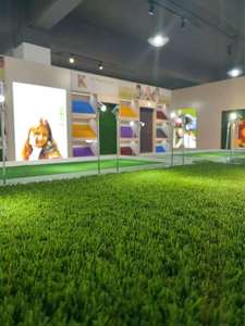 Rouleau de tapis de gazon artificiel de jardin durable haute densité et ignifuge facile à installer étanche Tapete De Gama artificiel - Product Image 6