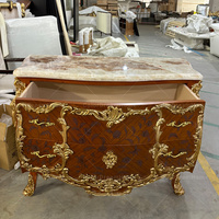 Console d'entrée de luxe ultra-luxe de style rococo français avec plateau en marbre et feuilles d'or sculptées, incrustations florales