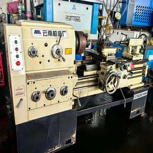 Torno de Metal de Tipo Económico, Calidad Confiable para Negocios de Procesamiento de Metal a Pequeña Escala - Product Image 1