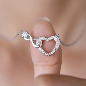 2026 Yeni Aşk 8 Kelime Düğümü Kolye Kraliçe Mizaçlı Kalp Şeklinde Köprücük Kemiği Zinciri Basit Sevgili Kolye Takı - Product Image 3