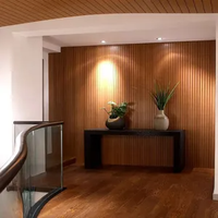 Panneau de plafond en bois-plastique WPC de conception la plus récente / Panneau composite en plastique ignifuge / Panneau mural en PVC imperméable