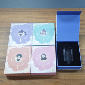 Petite boîte cadeau rigide à insertion magnétique personnalisée pour l'emballage - Product Image 2