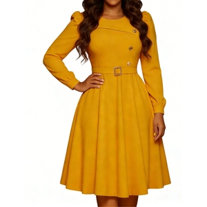 Robe midi cintrée évasée pour femme - Détail boutons dorés, manches longues, robe de soirée africaine élégante pour femme - Product Image 4