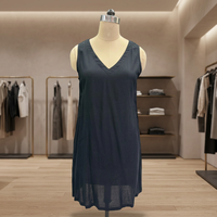 Gaun Mini Rayon Tanpa Lengan Kerah V dengan Saku Samping, Model Longgar Kasual Warna Solid, Bahan Bernapas