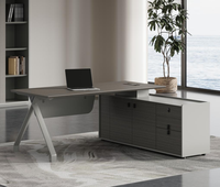 Ensemble moderne de bureau et de chaises de collaboration avec rangement rétractable pour écran insonorisant en bois pour le bureau