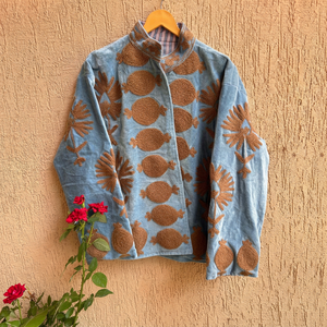 Chaqueta de terciopelo azul cielo de lujo con bordado Suzani y patrón floral, manga larga, cuello alto, estilo bohemio, ropa de abrigo de invierno para mujer - Product Image 1