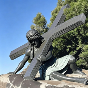 Statue de Jésus-Christ grandeur nature <span class=keywords><strong>en</strong></span> laiton, Simon de Cyrene aidant Jésus à porter la croix, sculpture <span class=keywords><strong>en</strong></span> bronze, statue de Jésus-Christ - Product Image 4