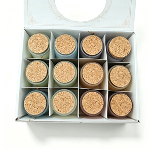 Ensemble cadeau de 12 mini pots en verre givré, bougies parfumées à la cire de soja, aromathérapie, parfum d'ambiance pour la maison, senteurs et emballages personnalisés - Product Image 4